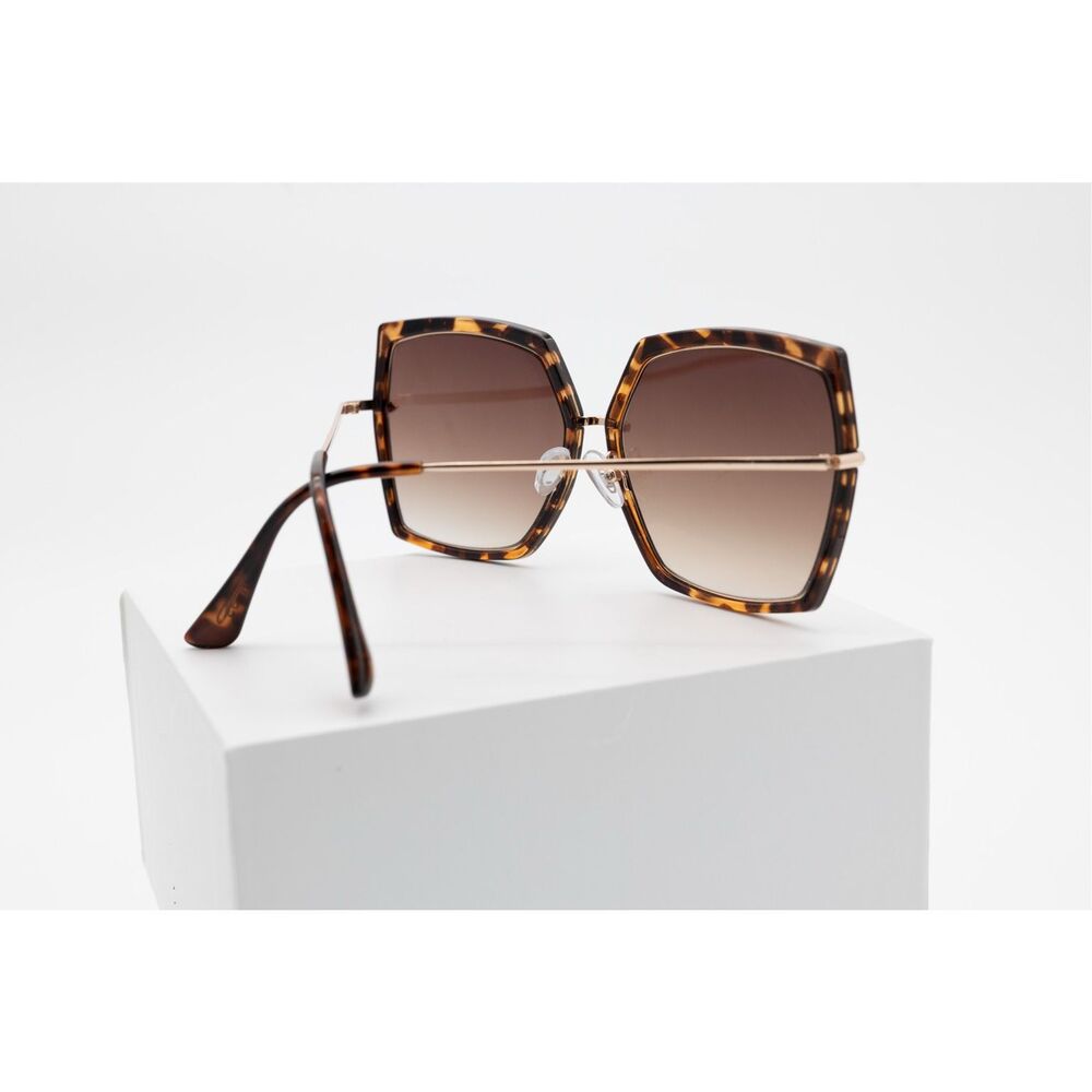 Express Oversized Tortoiseshell Gradient Sunglass… - image 7